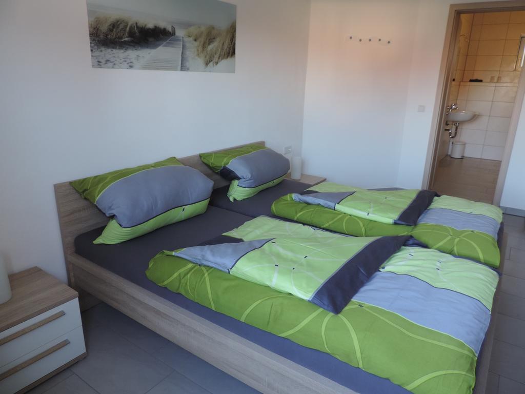 Pension Am Kirchberg Wehringen 部屋 写真