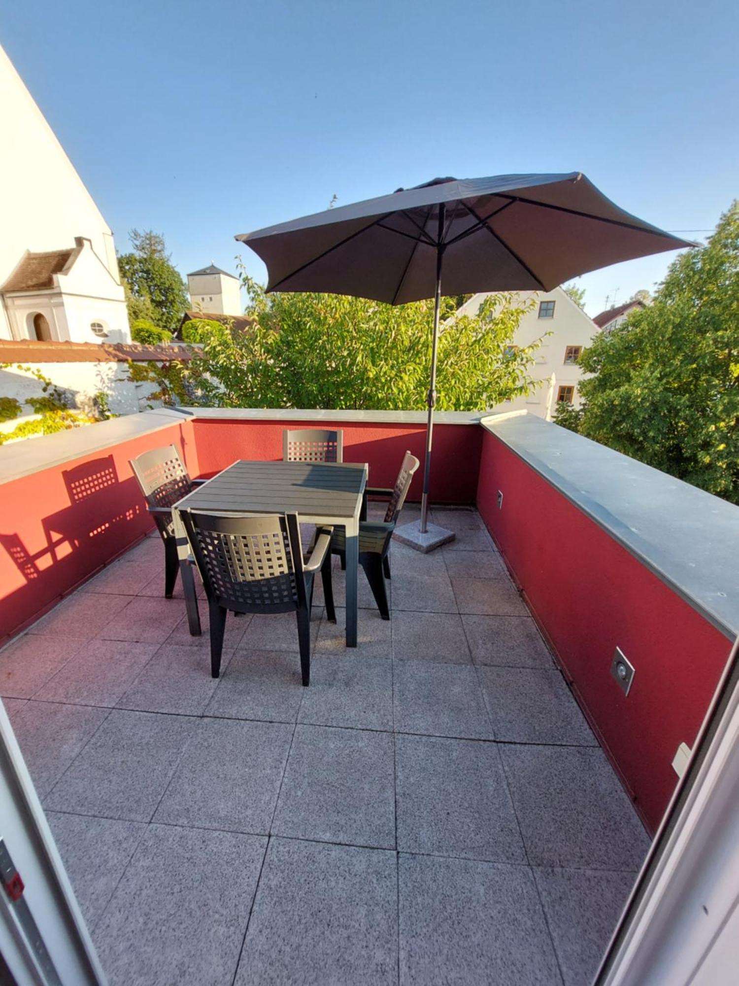 Pension Am Kirchberg Wehringen エクステリア 写真